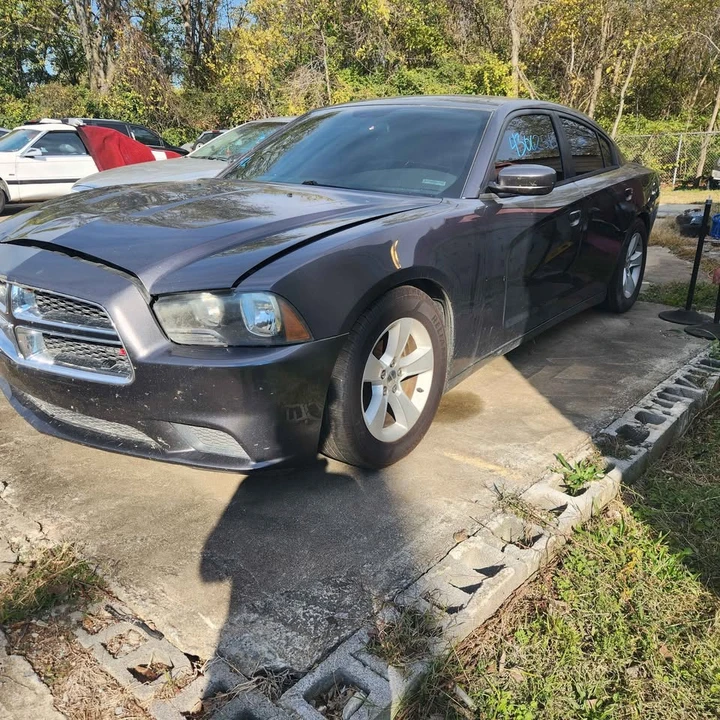 2014 Dodge Charger 7th Gen - Image 3 of 16