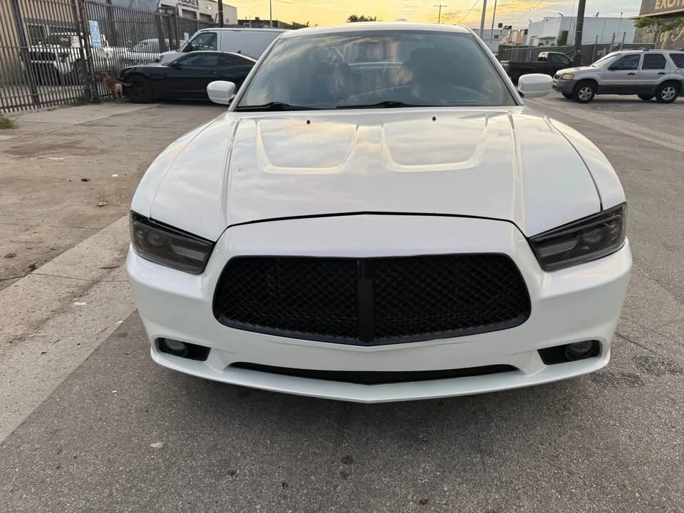 2014 Dodge Charger 7th Gen - Image 2 of 14