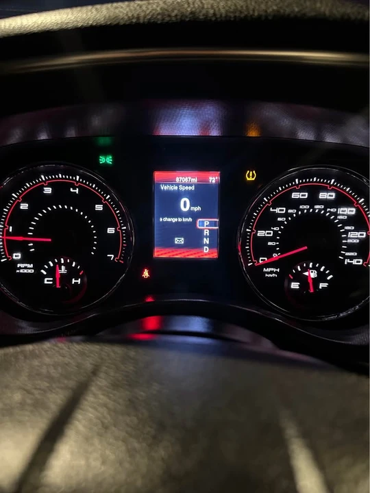 2014 Dodge Charger 7th Gen - Image 7 of 9
