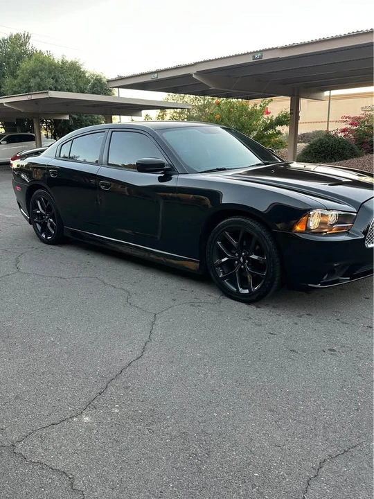 2014 Dodge Charger 7th Gen - Image 2 of 9