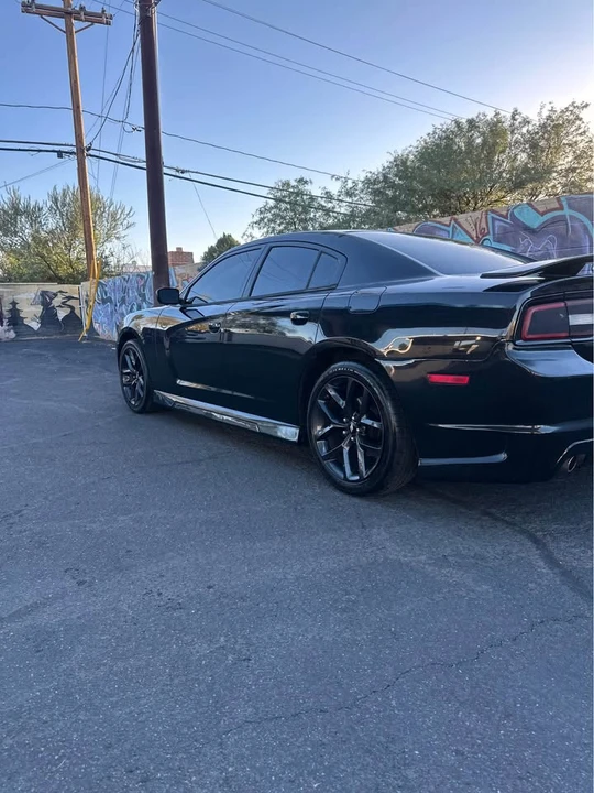 2014 Dodge Charger 7th Gen - Image 4 of 9