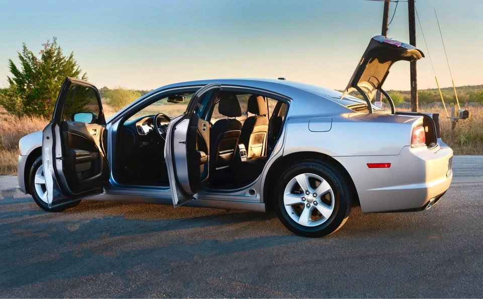 2014 Dodge Charger 7th Gen - Image 6 of 9