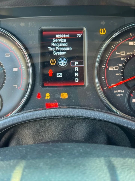2014 Dodge Charger 7th Gen - Image 7 of 10