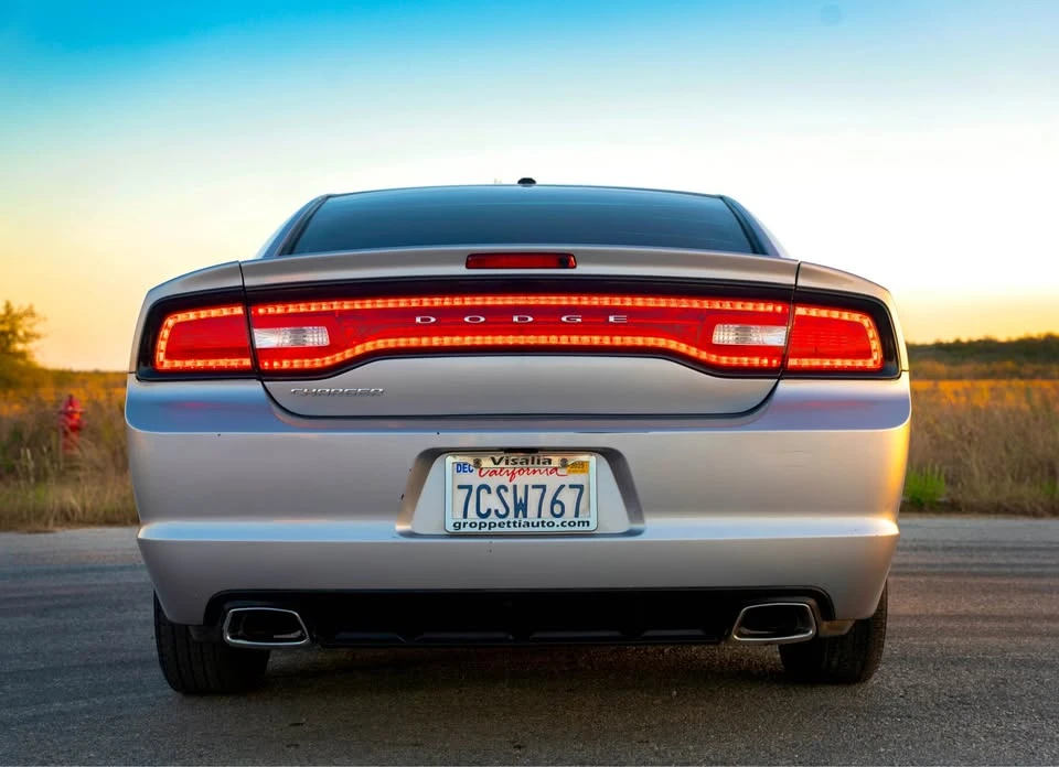 2014 Dodge Charger 7th Gen - Image 2 of 9
