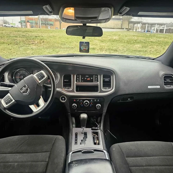 2014 Dodge Charger 7th Gen - Image 9 of 15