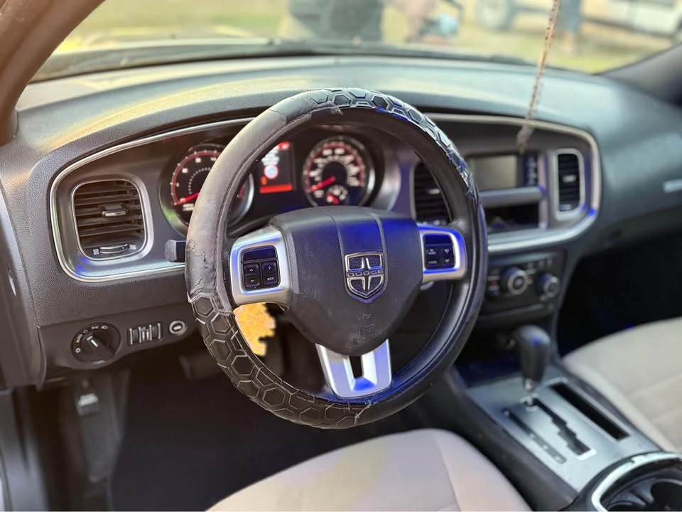 2014 Dodge Charger 7th Gen - Image 5 of 7