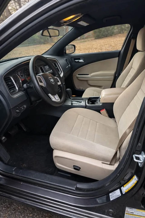 2014 Dodge Charger 7th Gen - Image 7 of 15