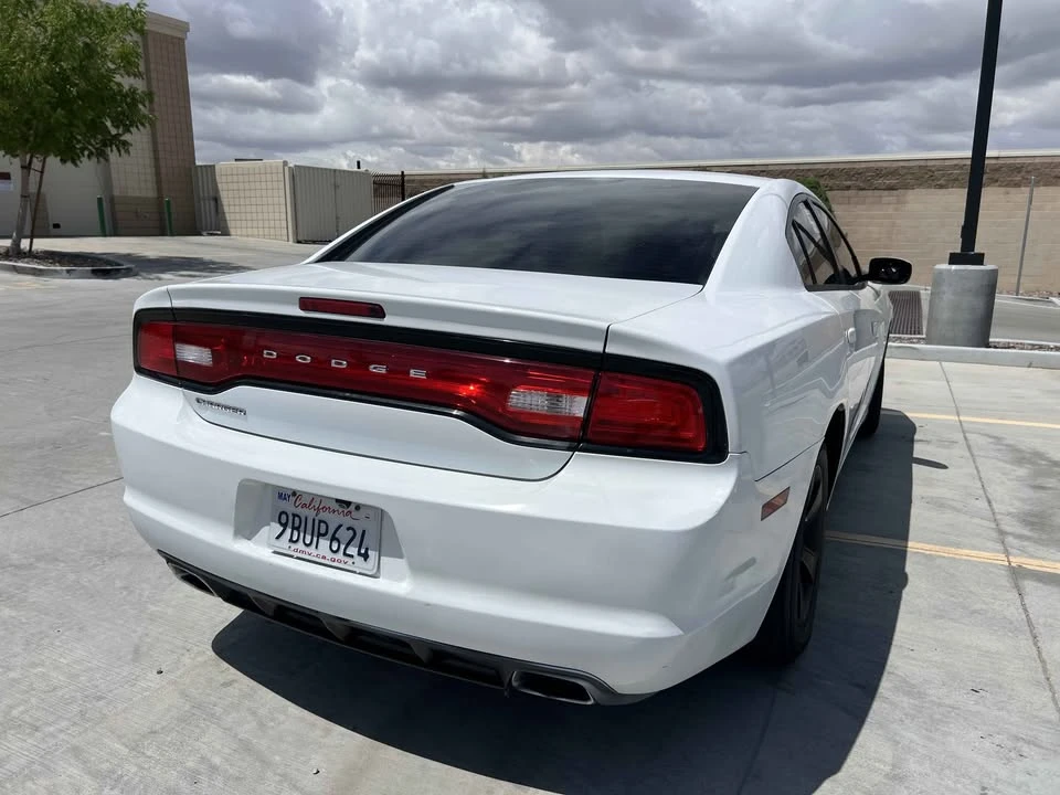 2014 Dodge Charger 7th Gen - Image 4 of 5
