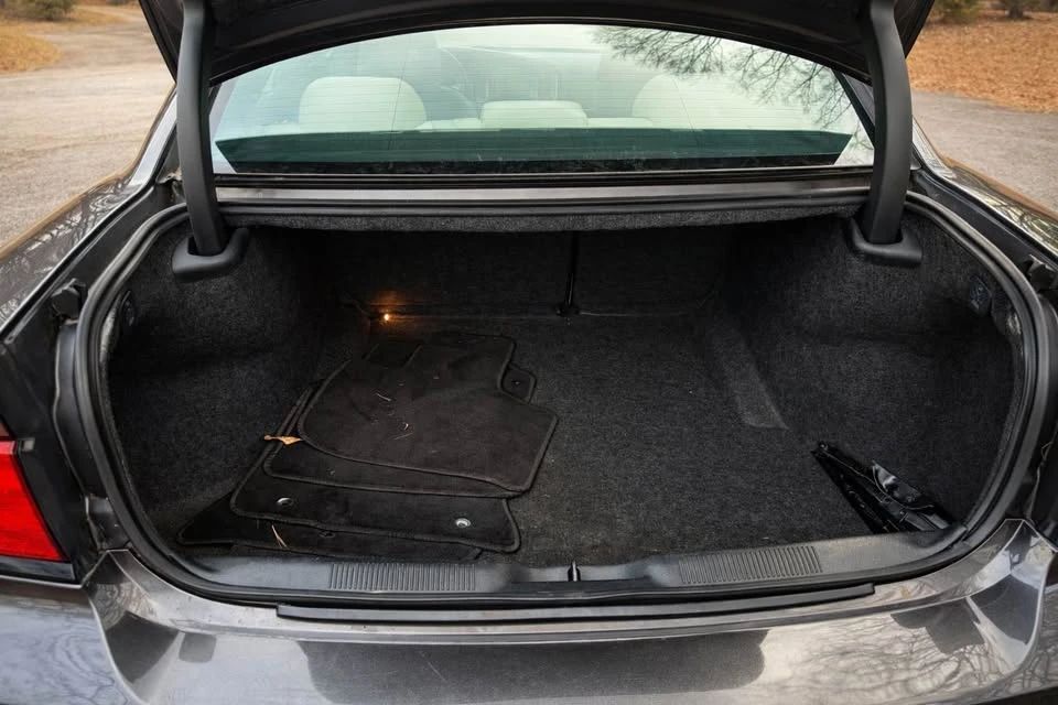 2014 Dodge Charger 7th Gen - Image 12 of 15