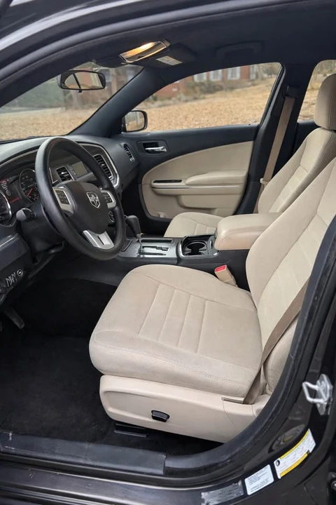 2014 Dodge Charger 7th Gen - Image 6 of 15
