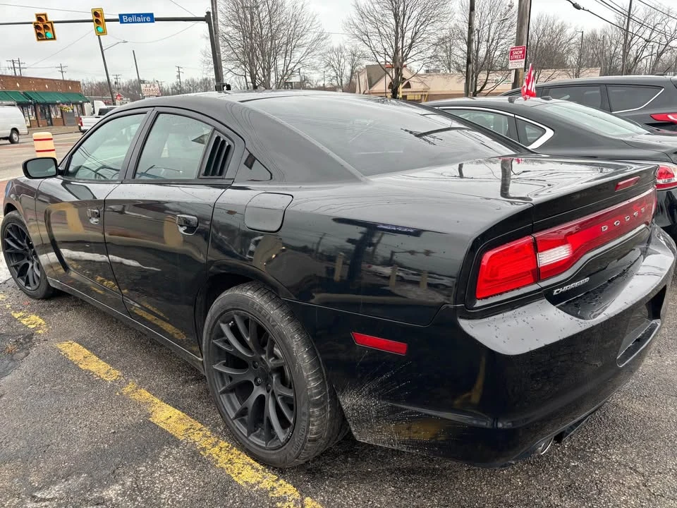 2014 Dodge Charger 7th Gen - Image 3 of 11