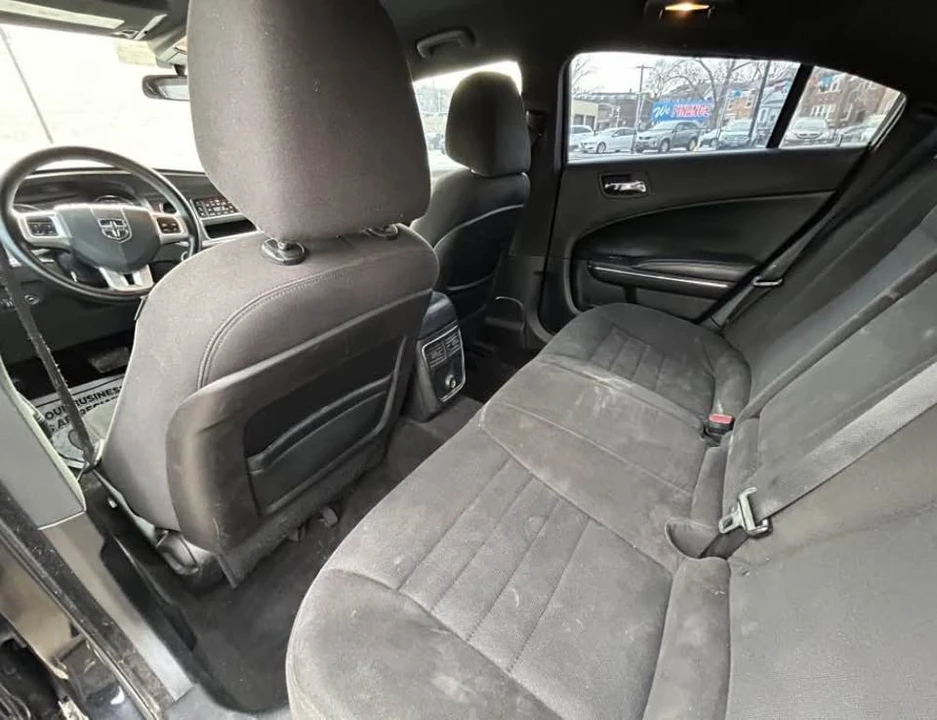 2014 Dodge Charger 7th Gen - Image 4 of 5