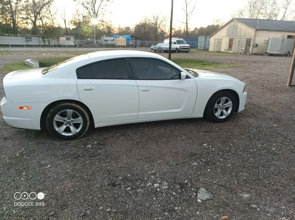 2014 Dodge Charger 7th Gen - Image 7 of 13
