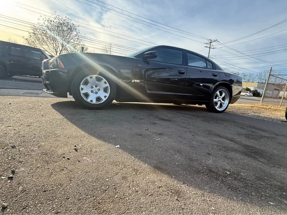 2014 Dodge Charger 7th Gen - Image 3 of 11