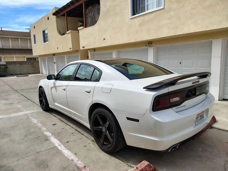 2014 Dodge Charger 7th Gen - Image 3 of 6