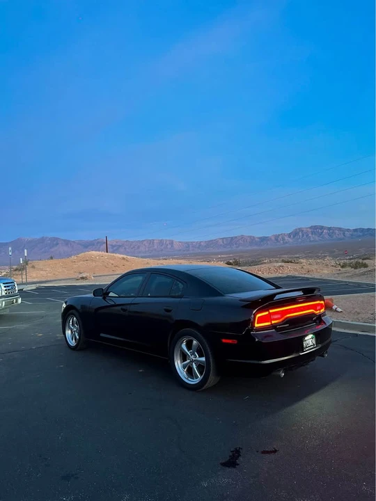 2014 Dodge Charger 7th Gen - Image 4 of 6