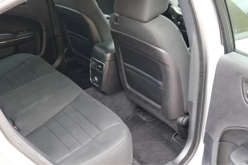2014 Dodge Charger 7th Gen - Image 14 of 17