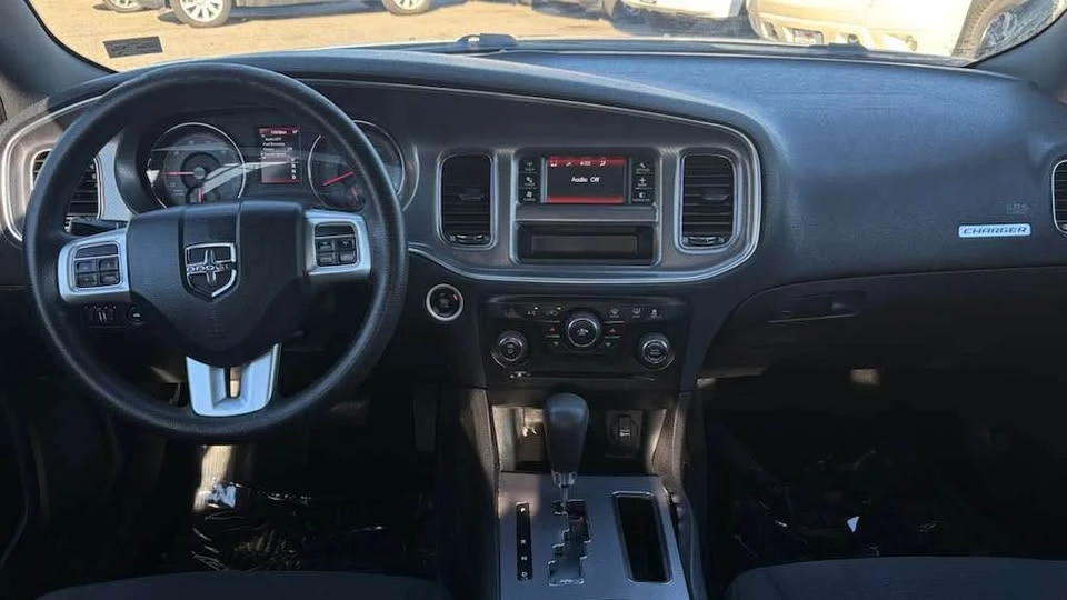 2014 Dodge Charger 7th Gen - Image 13 of 16