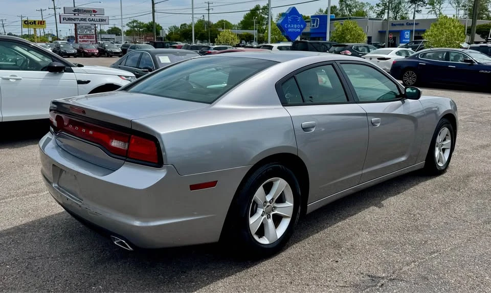 2014 Dodge Charger 7th Gen - Image 5 of 20