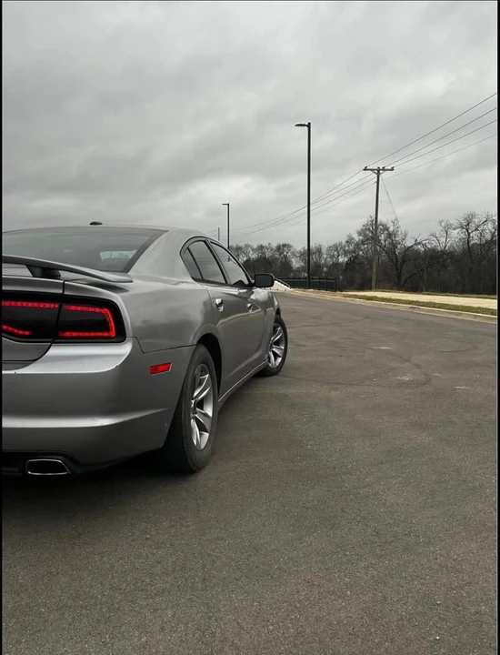 2014 Dodge Charger 7th Gen - Image 5 of 12