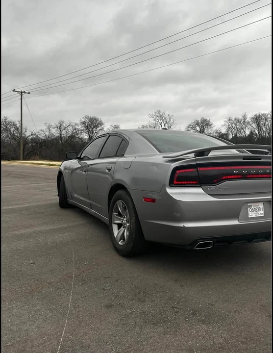 2014 Dodge Charger 7th Gen - Image 3 of 12
