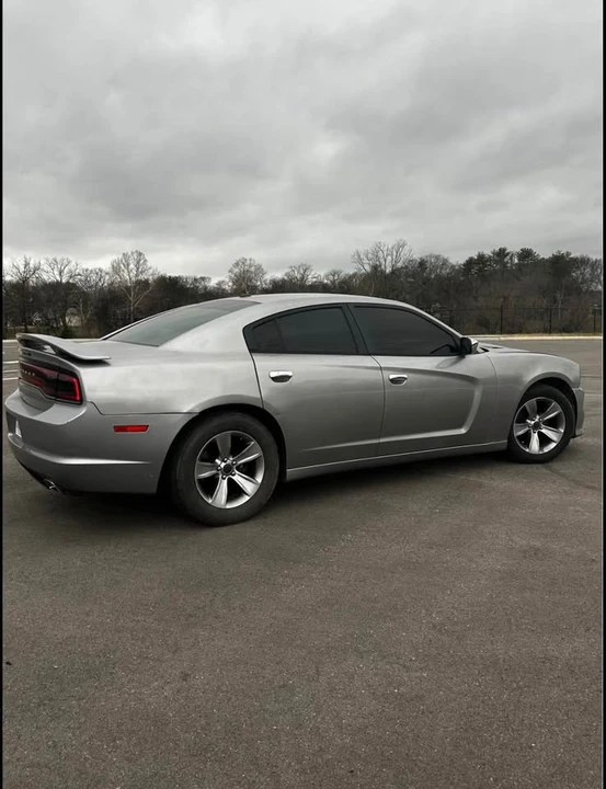 2014 Dodge Charger 7th Gen - Image 6 of 12