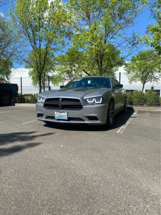 2014 Dodge Charger 7th Gen - Image 2 of 15
