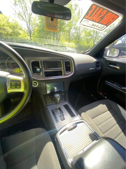 2014 Dodge Charger 7th Gen - Image 7 of 15