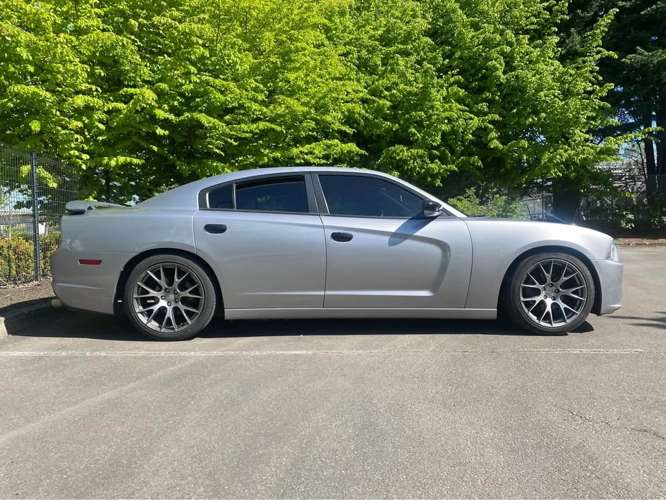 2014 Dodge Charger 7th Gen - Image 5 of 15
