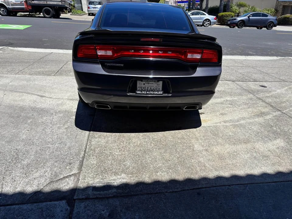 2014 Dodge Charger 7th Gen - Image 5 of 10