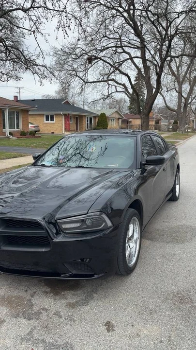 2014 Dodge Charger 7th Gen - Image 15 of 18