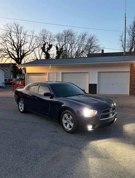 2014 Dodge Charger 7th Gen - Image 4 of 6