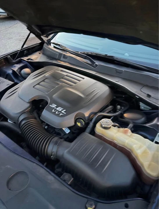 2014 Dodge Charger 7th Gen - Image 5 of 6