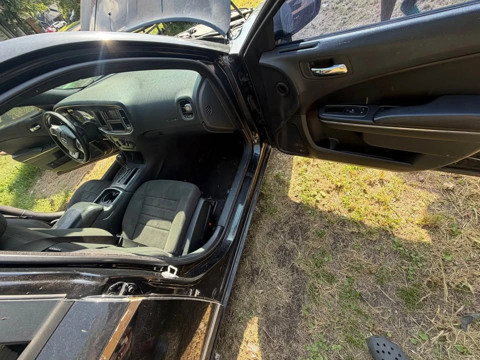 2014 Dodge Charger 7th Gen - Image 4 of 9