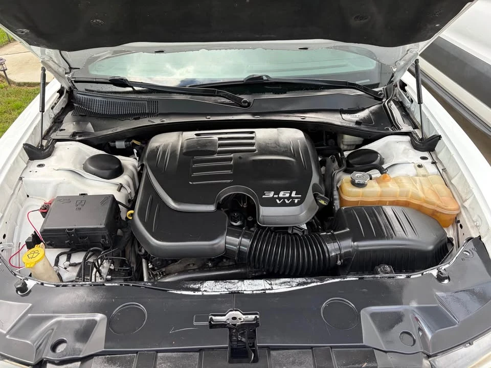 2014 Dodge Charger 7th Gen - Image 3 of 4