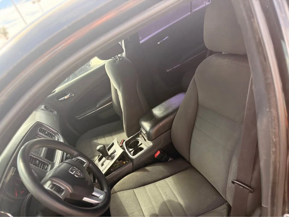 2014 Dodge Charger 7th Gen - Image 5 of 6