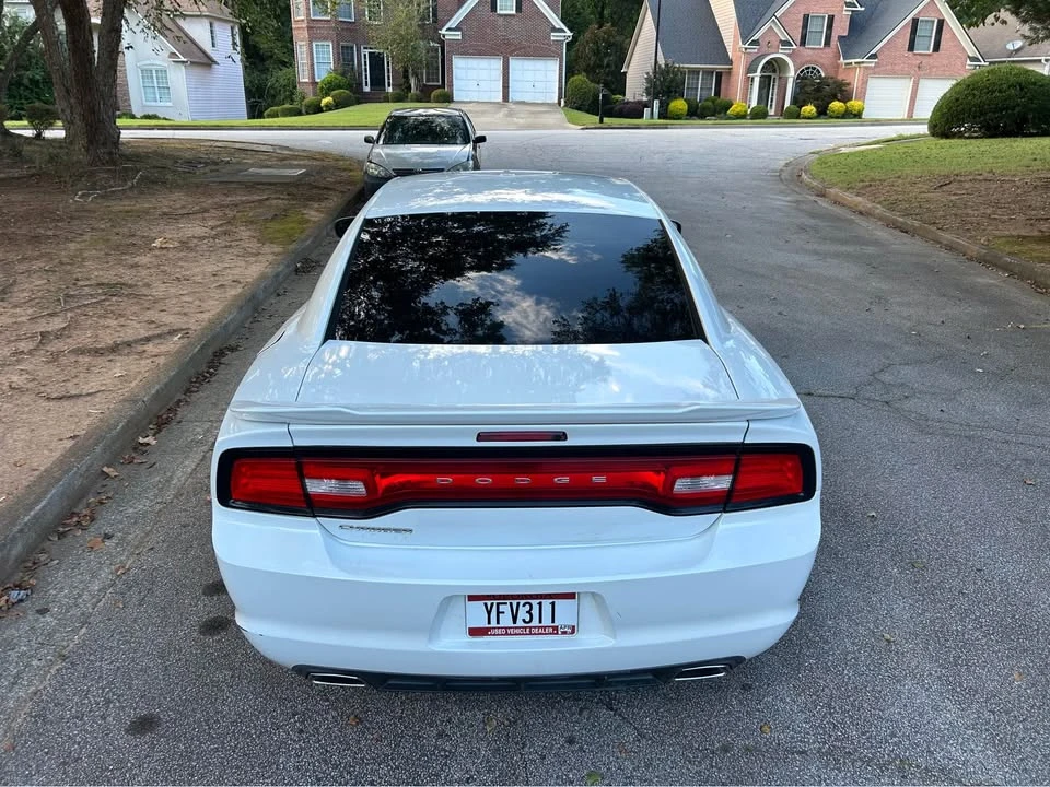 2014 Dodge Charger 7th Gen - Image 12 of 16