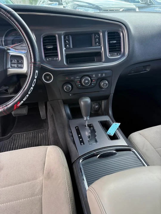 2014 Dodge Charger 7th Gen - Image 9 of 10