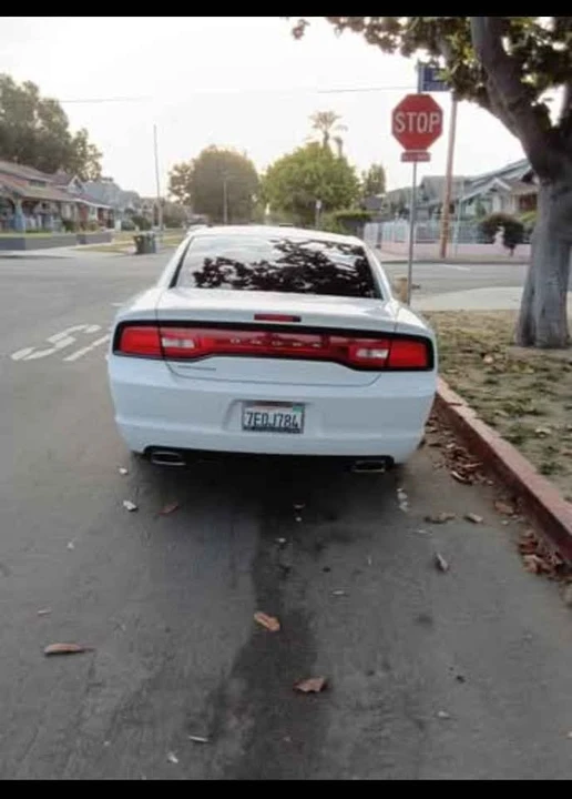 2014 Dodge Charger 7th Gen - Image 4 of 11