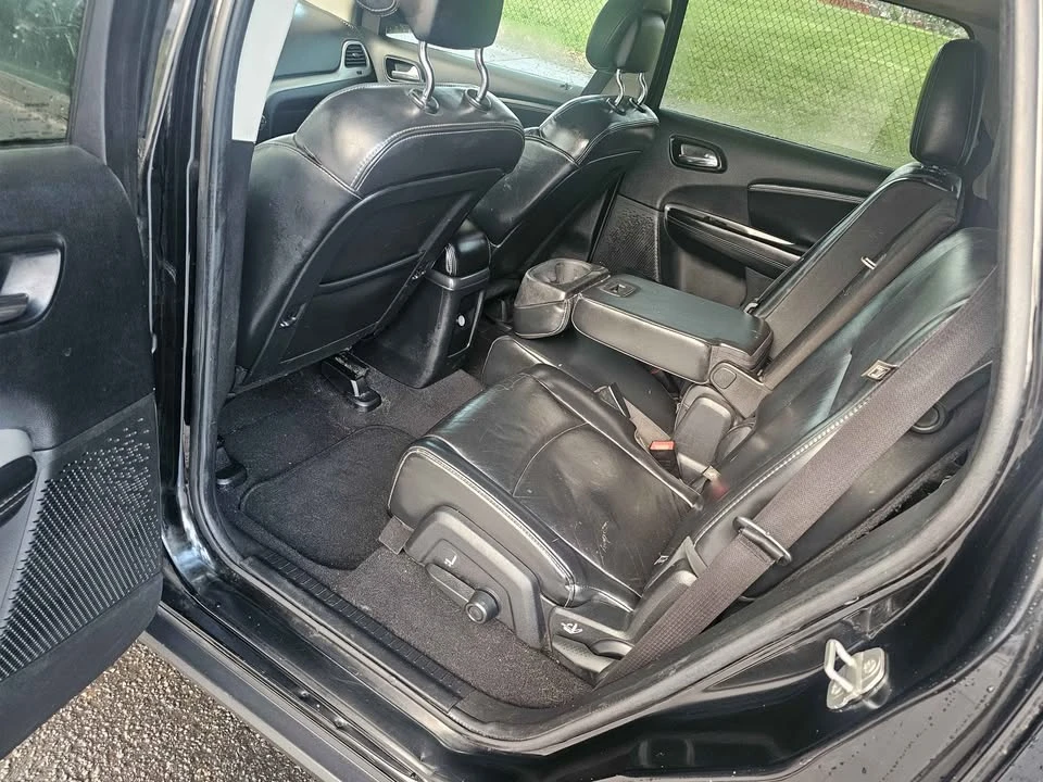 2014 Dodge Charger 7th Gen - Image 2 of 13
