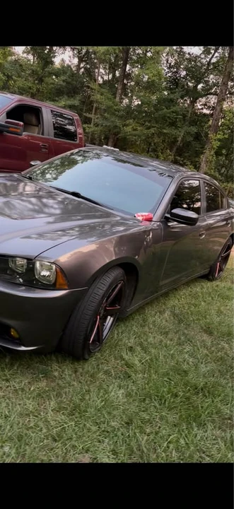 2014 Dodge Charger 7th Gen - Image 2 of 2