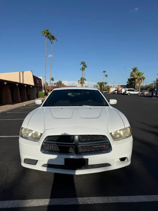 2014 Dodge Charger 7th Gen - Image 2 of 11