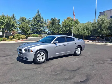 2014 Dodge Charger SE Sedan 4D