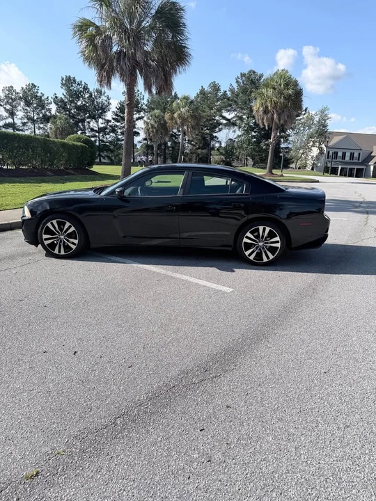 2014 Dodge Charger 7th Gen - Image 5 of 19