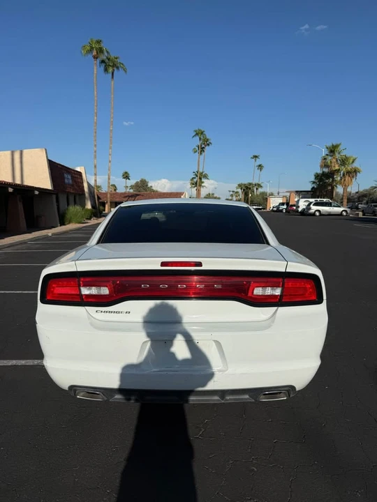 2014 Dodge Charger 7th Gen - Image 5 of 12