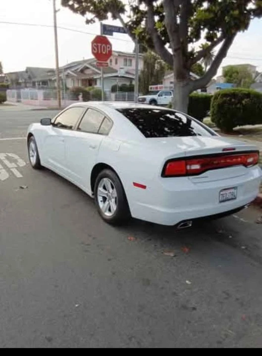 2014 Dodge Charger 7th Gen - Image 6 of 11