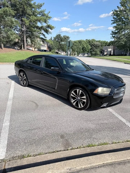 2014 Dodge Charger 7th Gen - Image 2 of 19