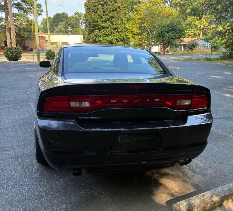 2014 Dodge Charger 7th Gen - Image 5 of 11