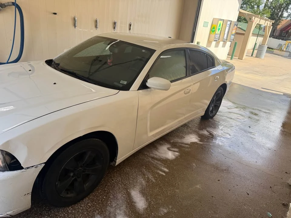 2014 Dodge Charger 7th Gen - Image 2 of 4