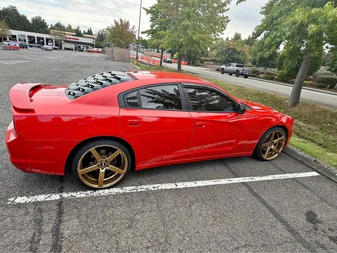 2014 Dodge Charger SE Sedan 4D